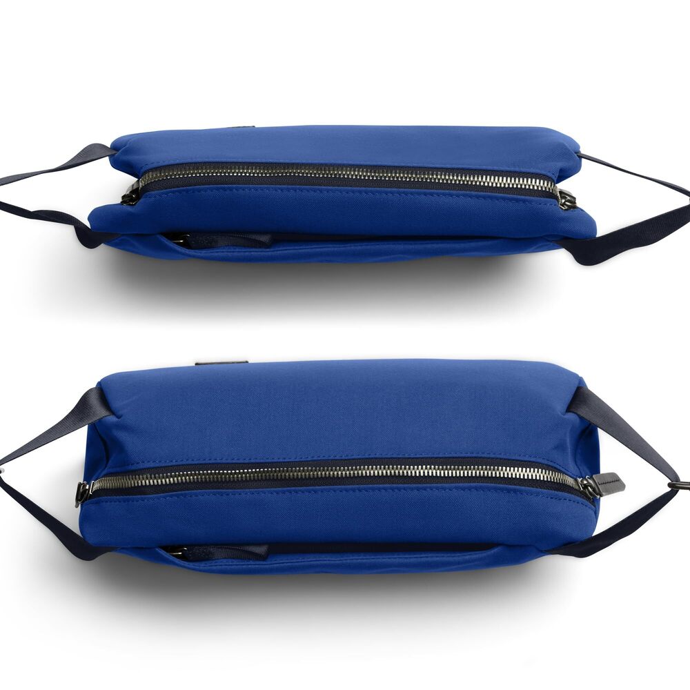 9582 Classic Sling everyday 5 liter minimalist crossbody bag with internal - Picture 3 of 7